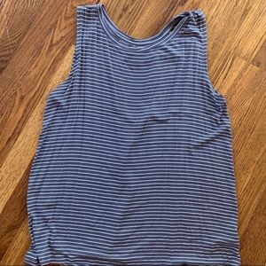 old navy tank top!! size large